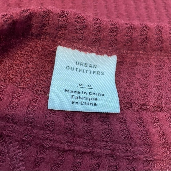 Urban Outfitters Red Knit Long Sleeve Size Medium - Picture 3 of 4
